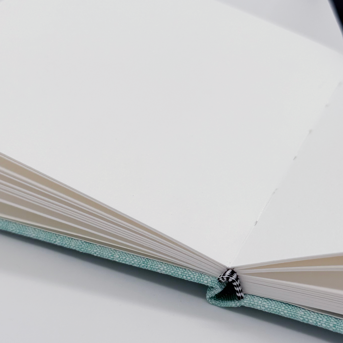 Sketchbook acuarela 12×12 cm – Papel 300 gsm hot press
